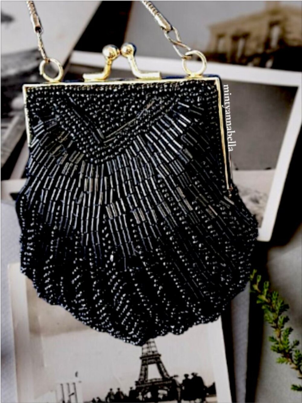 Vintage Beaded Scallop Kisslock Evening Bag